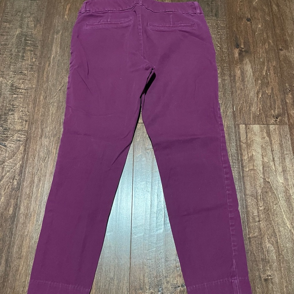 Old Navy pixie pants - Picture 2 of 3
